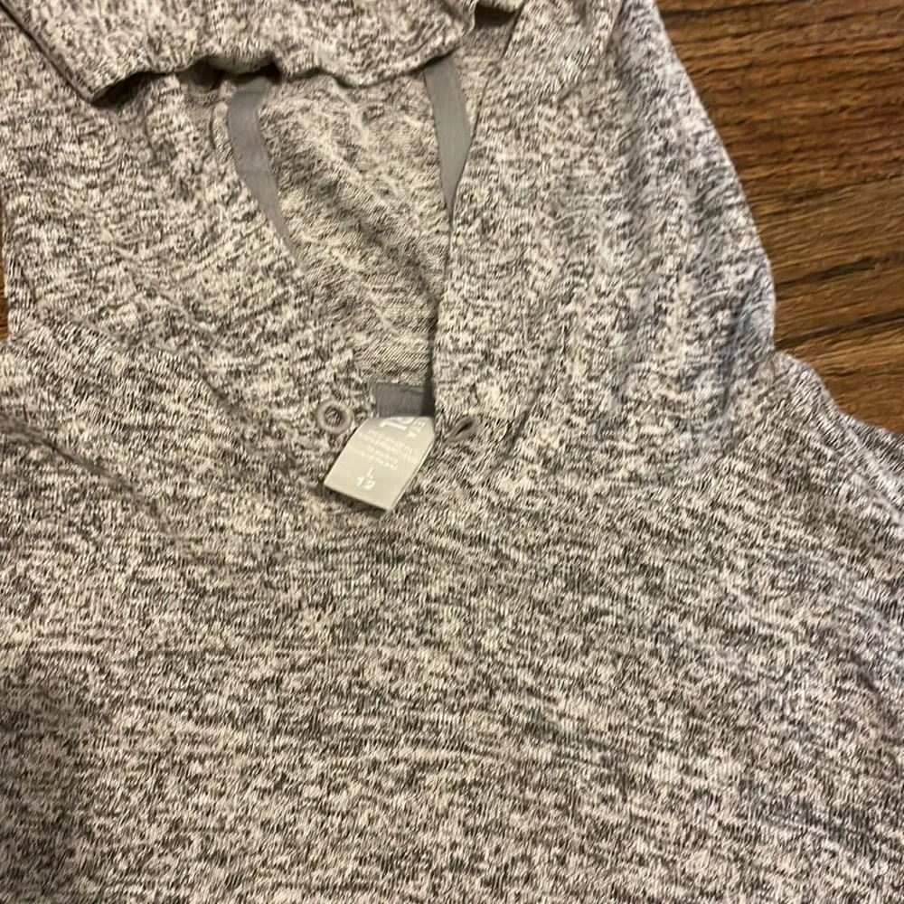 Athleta girl lightweight hooded long sleeve shirt L/12
